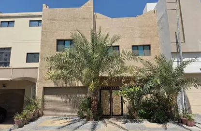 فيلا - 5 غرف نوم - 6 حمامات للبيع في البسيتين - المحرق