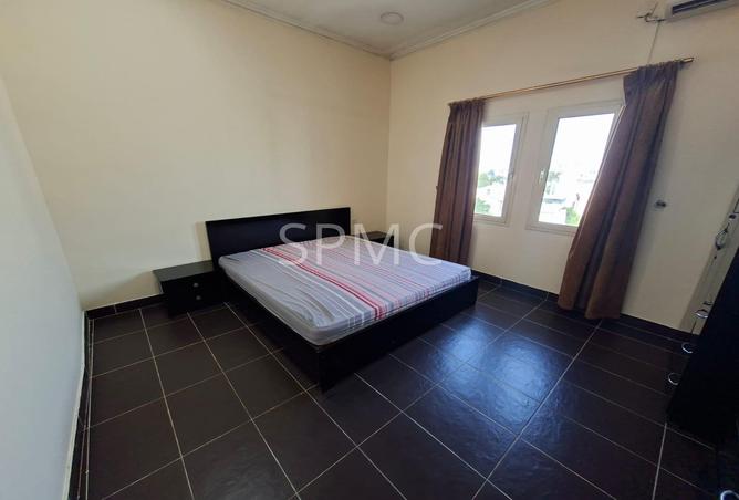 1002121 - Property Image 2