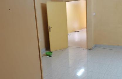 Villa - 2 Bedrooms - 2 Bathrooms for rent in Isa Town - Central Governorate