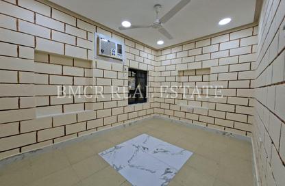 Apartment - 3 Bedrooms - 2 Bathrooms for rent in Gudaibiya - Manama - Capital Governorate Apartment - 3 Bedrooms - 2 Bathrooms for rent in Gudaibiya - Manama - Capital Governorate