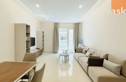 Apartment - 2 Bedrooms - 3 Bathrooms for rent in Al Juffair - Capital Governorate