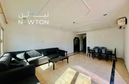 Apartment - 2 Bedrooms - 2 Bathrooms for rent in Sanabis - Manama - Capital Governorate