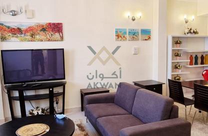 Apartment - 1 Bedroom - 2 Bathrooms for rent in Sanabis - Manama - Capital Governorate