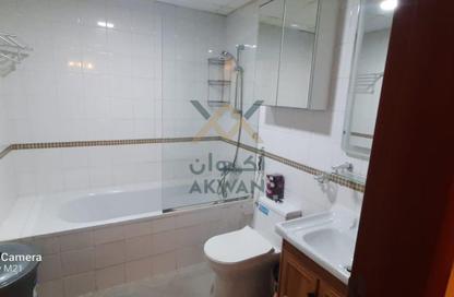 Apartment - 1 Bedroom - 2 Bathrooms for rent in Sanabis - Manama - Capital Governorate