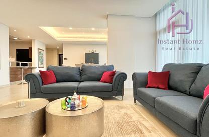Penthouse - 4 Bedrooms - 6 Bathrooms for rent in Reef Island - Capital Governorate