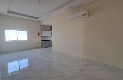 Apartment - 2 Bedrooms - 2 Bathrooms for rent in Jeblat Hebshi - Northern Governorate