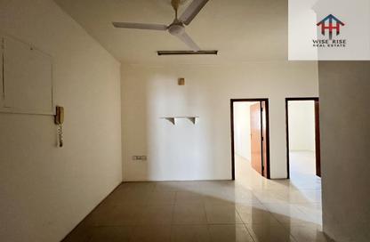 Apartment - 2 Bedrooms - 1 Bathroom for rent in Salihiya - Manama - Capital Governorate