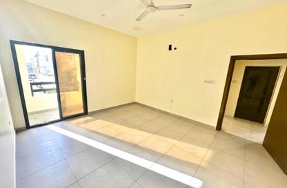 Apartment - 2 Bedrooms - 2 Bathrooms for rent in Tubli - Central Governorate Apartment - 2 Bedrooms - 2 Bathrooms for rent in Tubli - Central Governorate