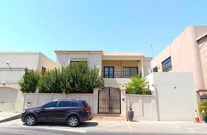 Villa - 4 - 5 for rent in Mahooz - Manama - Capital Governorate