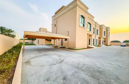 Villa - 5 Bedrooms - 5 Bathrooms for rent in Janabiya - Northern Governorate