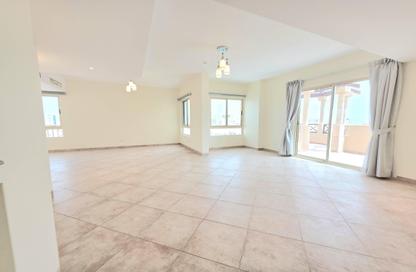 Penthouse - 3 Bedrooms - 2 Bathrooms for rent in Mahooz - Manama - Capital Governorate