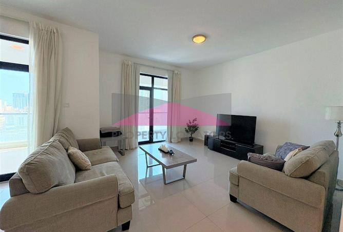 989289 - Property Image 2