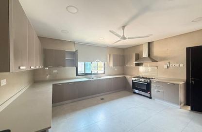Villa - 3 - 4 for rent in Budaiya - Northern Governorate