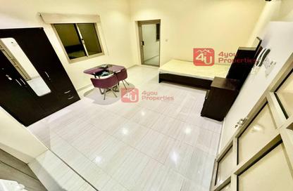 Apartment - Studio - 1 Bathroom for rent in Zinj - Manama - Capital Governorate