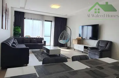 شقة - 3 غرف نوم - 5 حمامات للايجار في الحد - المحرق