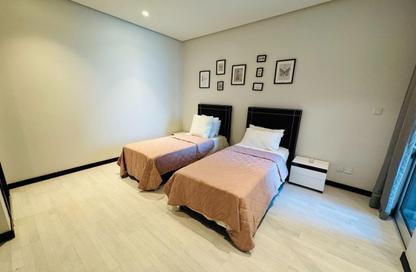 Apartment - 2 Bedrooms - 3 Bathrooms for rent in Reef Island - Capital Governorate