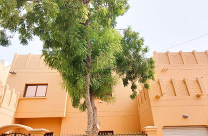 Office Space - 4 Bedrooms - 5 Bathrooms for rent in Adliya - Manama - Capital Governorate