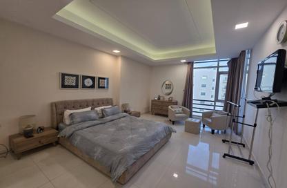 Apartment - 2 Bedrooms - 3 Bathrooms for rent in Al Juffair - Capital Governorate