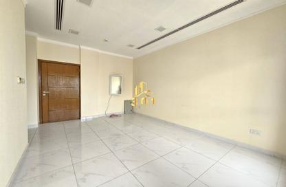 Apartment - 3 Bedrooms - 2 Bathrooms for rent in Tubli - Central Governorate