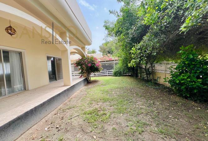 52727835 - Property Image 2