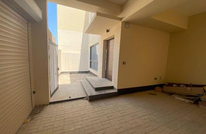 Villa - 4 Bedrooms - 5 Bathrooms for sale in Jannusan - Northern Governorate