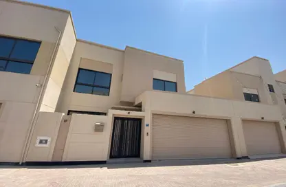 Villa - 4 Bedrooms - 5 Bathrooms for sale in Jannusan - Northern Governorate