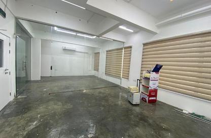 Office Space - 3 Bedrooms - 2 Bathrooms for rent in Bilad Al Qadeem - Manama - Capital Governorate