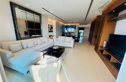Apartment - 3 Bedrooms - 5 Bathrooms for rent in Reef Island - Capital Governorate Apartment - 3 Bedrooms - 5 Bathrooms for rent in Reef Island - Capital Governorate