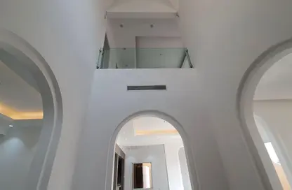 Villa - 4 Bedrooms - 5 Bathrooms for rent in Janabiya - Northern Governorate