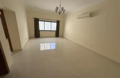 Apartment - 2 Bedrooms - 2 Bathrooms for rent in Um Al Hasam - Manama - Capital Governorate