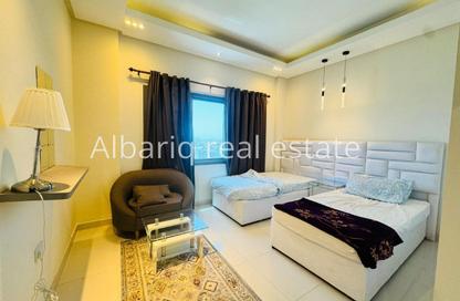 Apartment - 2 Bedrooms - 2 Bathrooms for rent in Sanabis - Manama - Capital Governorate