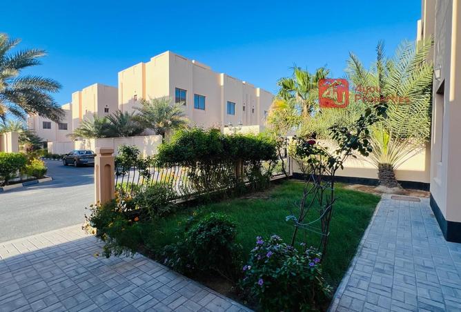 52382083 - Property Image 2