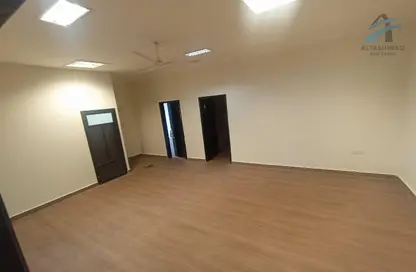 Apartment - 2 Bedrooms - 2 Bathrooms for rent in Busaiteen - Muharraq Governorate