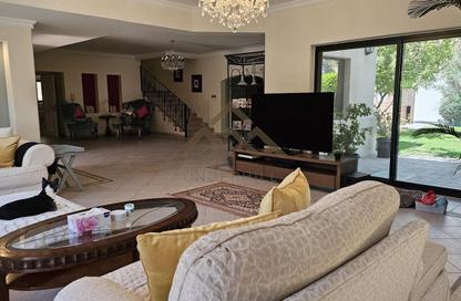 Villa - 4 Bedrooms - 5 Bathrooms for sale in Saar - Northern Governorate