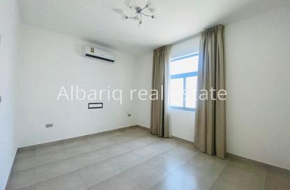 Apartment - 2 Bedrooms - 3 Bathrooms for rent in Al Burhama - Manama - Capital Governorate Apartment - 2 Bedrooms - 3 Bathrooms for rent in Al Burhama - Manama - Capital Governorate