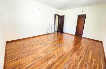 Villa - 3 Bedrooms - 3 Bathrooms for rent in Sanad - Central Governorate
