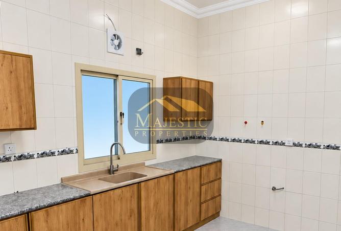 57066169 - Property Image 3