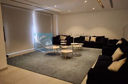 Villa - 5 Bedrooms - 7 Bathrooms for rent in Segaya - Manama - Capital Governorate