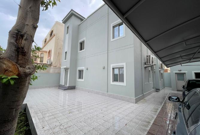 981616 - Property Image 2