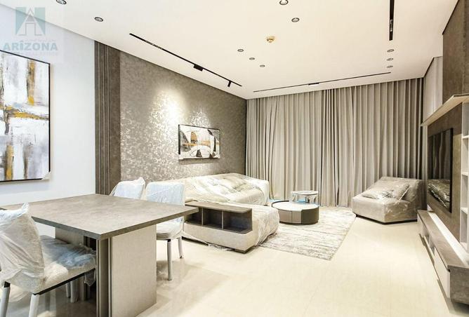 988266 - Property Image 2