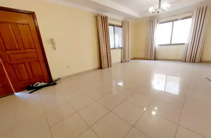 Villa - 3 Bedrooms - 3 Bathrooms for rent in Al Juffair - Capital Governorate