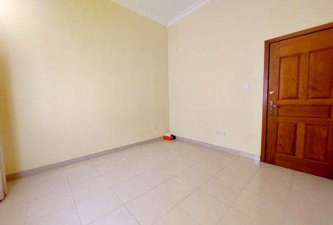 1000370 - Property Image 2