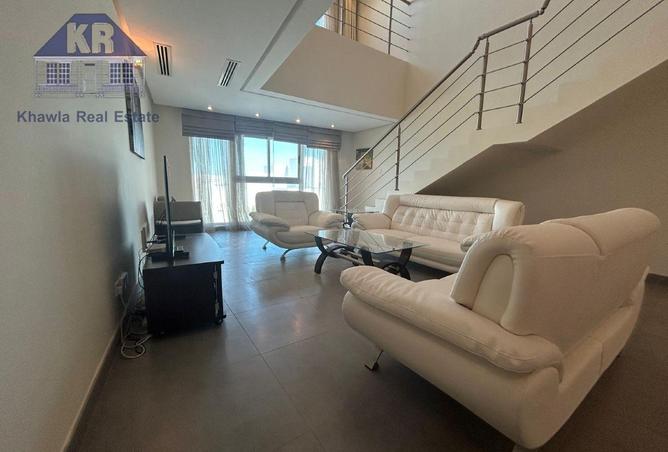 989446 - Property Image 2