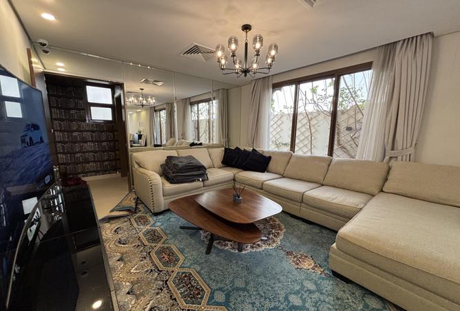 996072 - Property Image 2