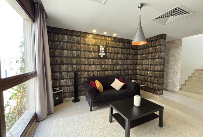 996072 - Property Image 3