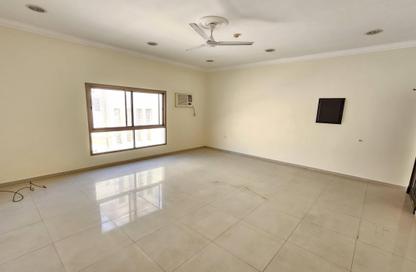 Apartment - 3 Bedrooms - 2 Bathrooms for rent in Tubli - Central Governorate