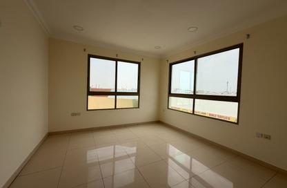 Office Space - Studio - 2 for rent in Isa Town - Central Governorate