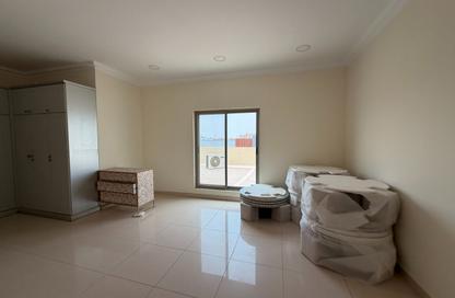 Office Space - Studio - 2 for rent in Isa Town - Central Governorate