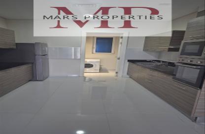 Apartment - 3 Bedrooms - 4 Bathrooms for rent in Um Al Hasam - Manama - Capital Governorate