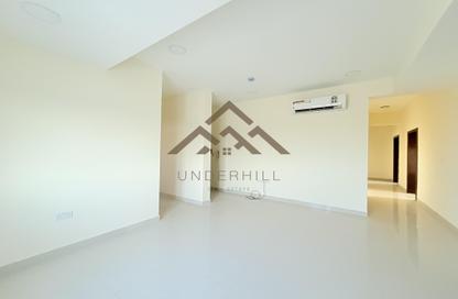 Apartment - 3 Bedrooms - 4 Bathrooms for rent in Busaiteen - Muharraq Governorate
